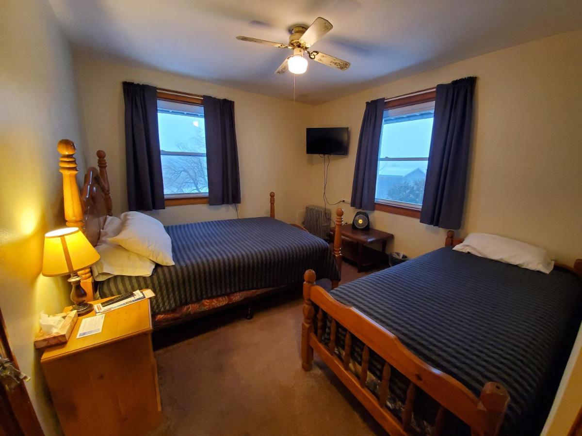 Lakewood Lodge & Restaurant Extérieur photo