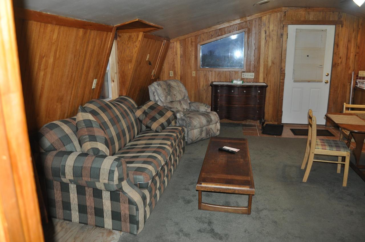 Lakewood Lodge & Restaurant Extérieur photo