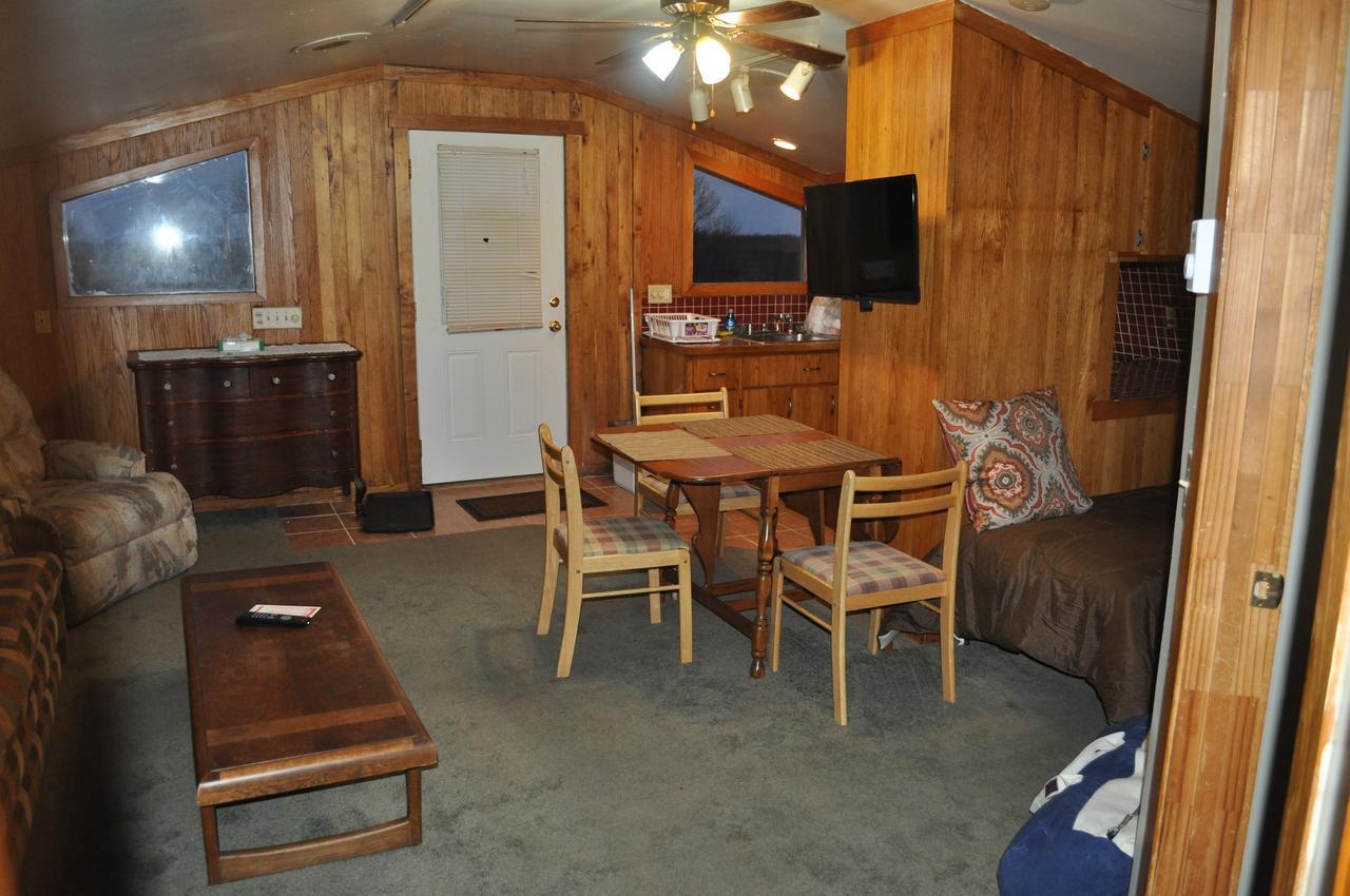 Lakewood Lodge & Restaurant Extérieur photo