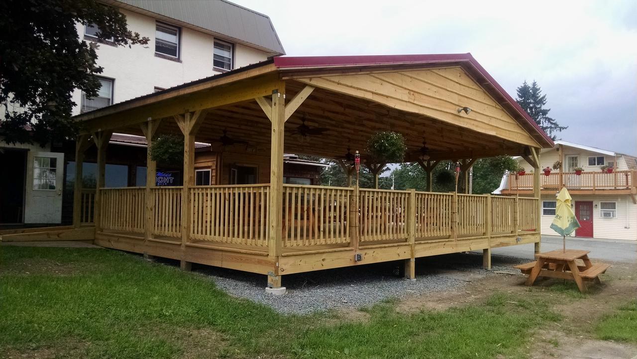 Lakewood Lodge & Restaurant Extérieur photo